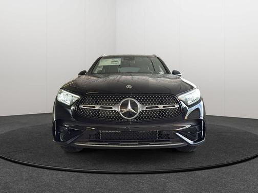 2026 Mercedes-Benz GLC 300 4MATIC
