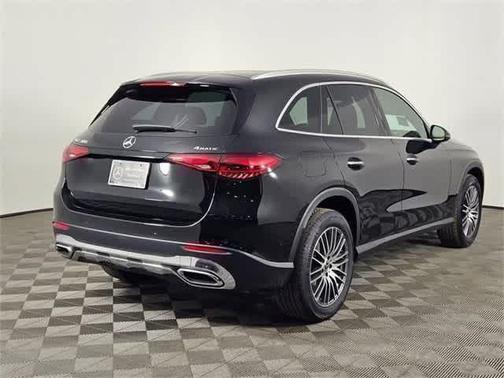 2025 Mercedes-Benz GLC 300 4MATIC
