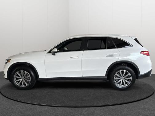 2026 Mercedes-Benz GLC 300 4MATIC