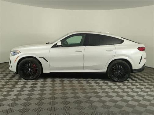 2023 BMW X6 M50i