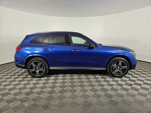 2025 Mercedes-Benz GLC 300 4MATIC