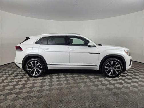 2024 Volkswagen Atlas Cross Sport 2.0T SEL Premium