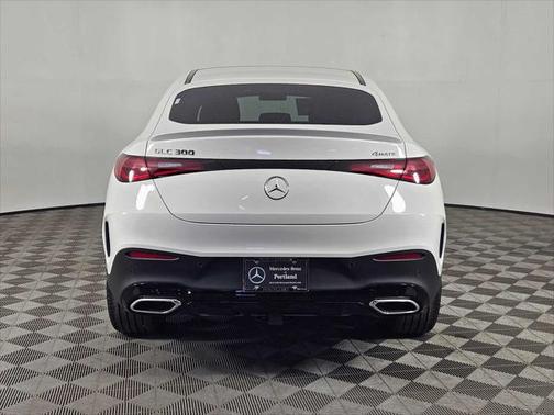 2025 Mercedes-Benz GLC 300 4MATIC Coupe