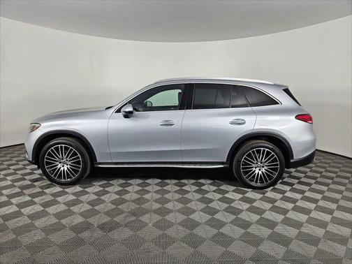 2025 Mercedes-Benz GLC 300 4MATIC