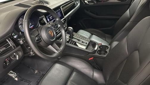 2022 Porsche Macan S