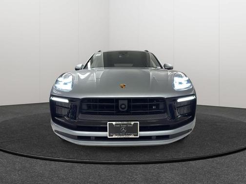 2022 Porsche Macan S