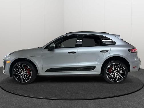 2022 Porsche Macan S