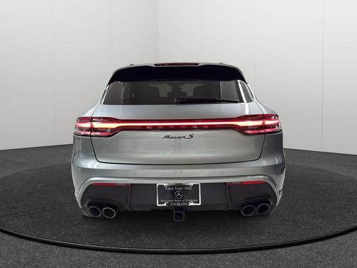 2022 Porsche Macan S