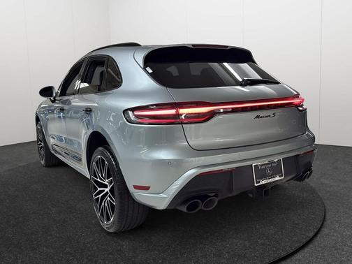 2022 Porsche Macan S