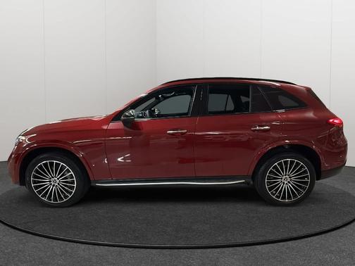2026 Mercedes-Benz GLC 300 4MATIC