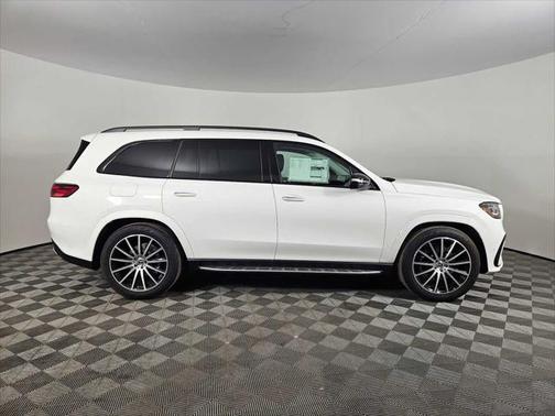2025 Mercedes-Benz GLS 450 4MATIC
