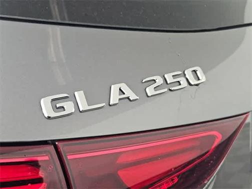 2025 Mercedes-Benz GLA 250 4MATIC