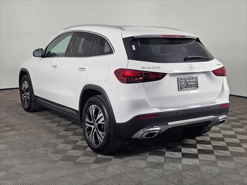 2025 Mercedes-Benz GLA 250 4MATIC