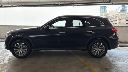 2026 Mercedes-Benz GLC 300 4MATIC
