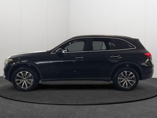 2026 Mercedes-Benz GLC 300 4MATIC