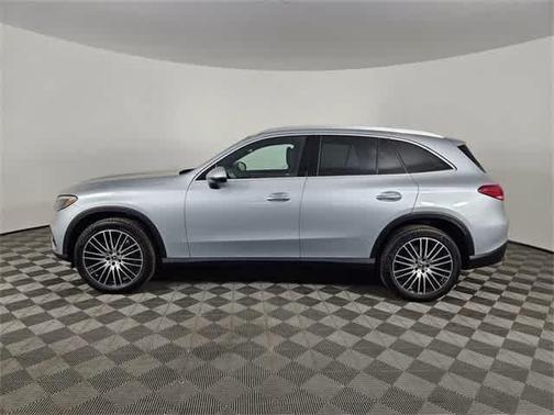 2025 Mercedes-Benz GLC 300 4MATIC