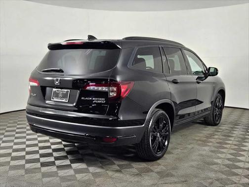 2021 Honda Pilot AWD Black Edition