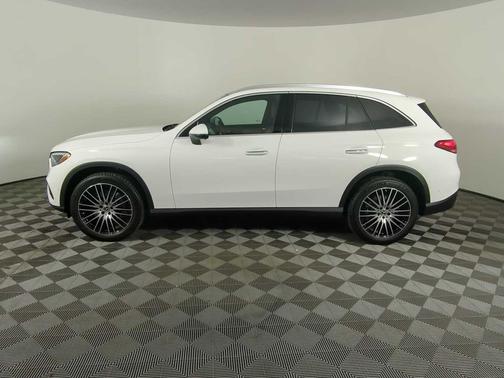 2026 Mercedes-Benz GLC 300 4MATIC