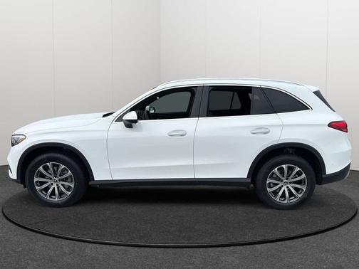 2026 Mercedes-Benz GLC 300 4MATIC