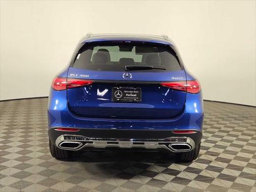 2025 Mercedes-Benz GLC 300 4MATIC