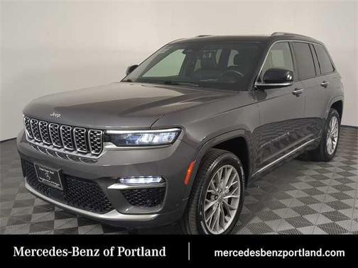 2022 Jeep Grand Cherokee Summit