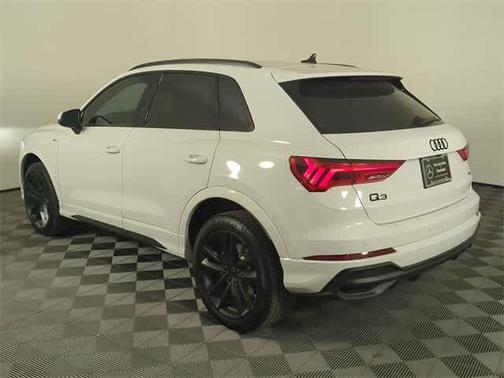 2024 Audi Q3 Premium 45 TFSI S line quattro Tiptronic
