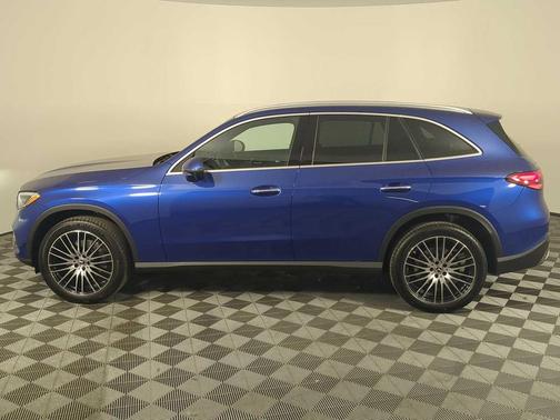 2026 Mercedes-Benz GLC 300 4MATIC