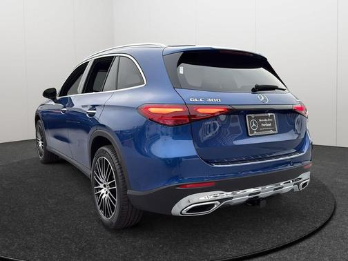 2026 Mercedes-Benz GLC 300 4MATIC