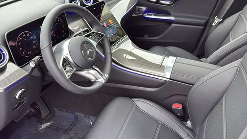 2026 Mercedes-Benz GLC 300 4MATIC