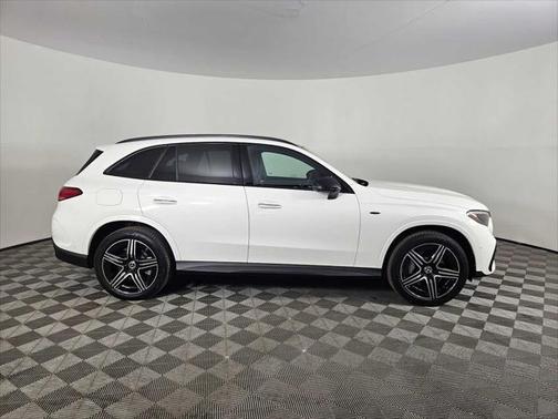 2025 Mercedes-Benz GLC 350e Base