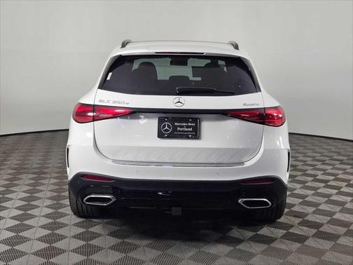 2025 Mercedes-Benz GLC 350e Base