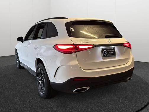 2026 Mercedes-Benz GLC 300 4MATIC