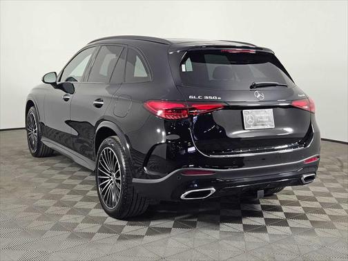 2025 Mercedes-Benz GLC 350e Base