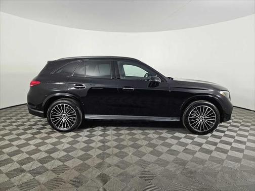 2025 Mercedes-Benz GLC 350e Base