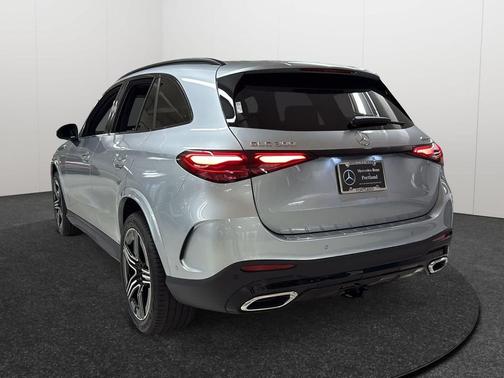 2026 Mercedes-Benz GLC 300 4MATIC