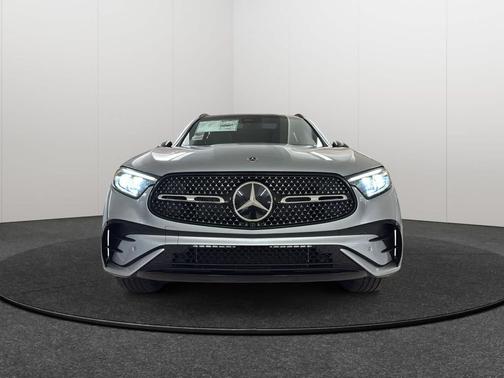 2026 Mercedes-Benz GLC 300 4MATIC