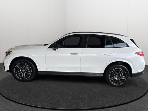 2026 Mercedes-Benz GLC 300 4MATIC