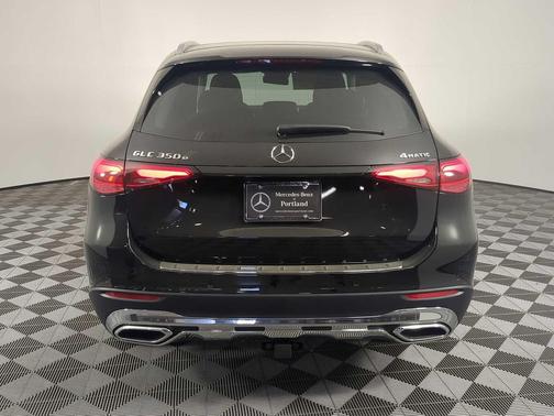 2026 Mercedes-Benz GLC 350e Base