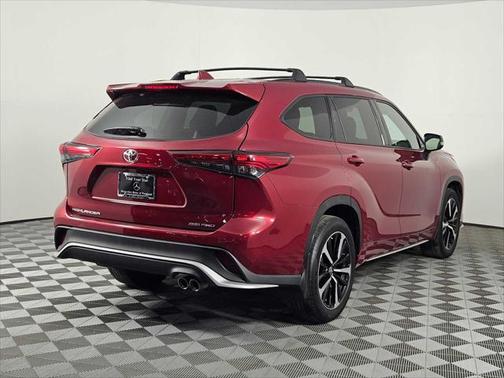 2022 Toyota Highlander XSE