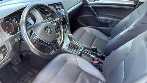 2015 Volkswagen Golf Auto TSI S