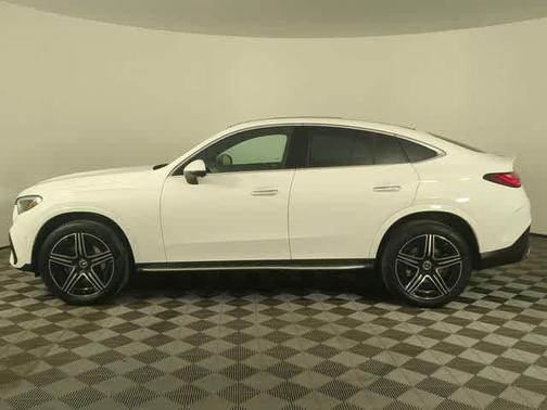 2026 Mercedes-Benz GLC 300 Base