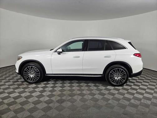 2025 Mercedes-Benz GLC 300 4MATIC