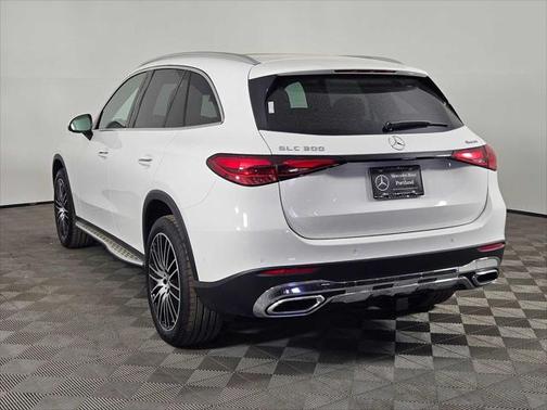 2025 Mercedes-Benz GLC 300 4MATIC