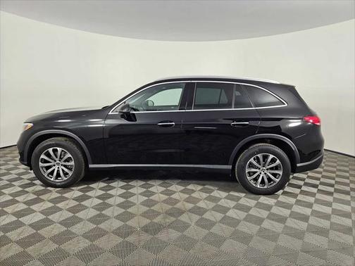 2025 Mercedes-Benz GLC 300 4MATIC
