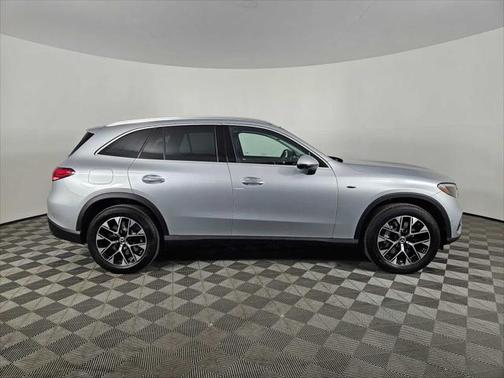 2025 Mercedes-Benz GLC 350e Base