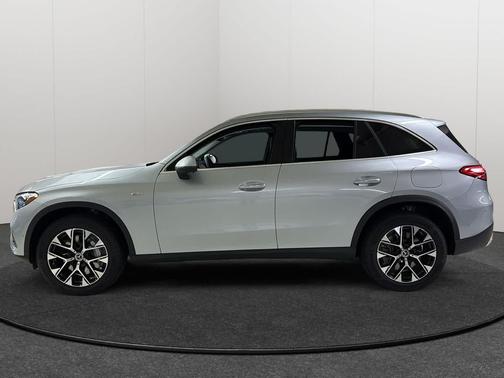 2025 Mercedes-Benz GLC 350e Base