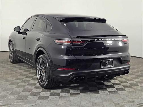 2022 Porsche Cayenne Platinum Edition