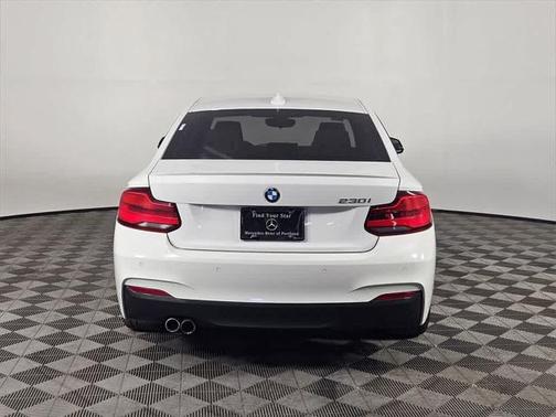 2019 BMW 230 230i