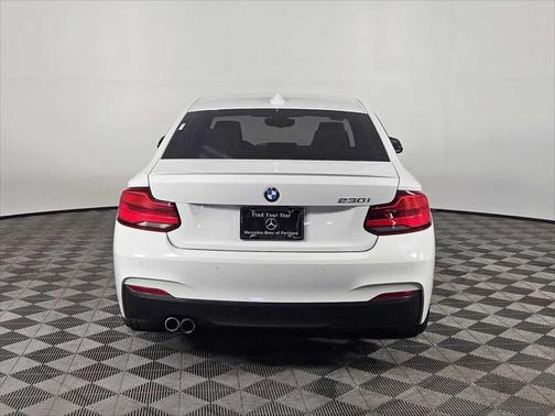 2019 BMW 230 230i