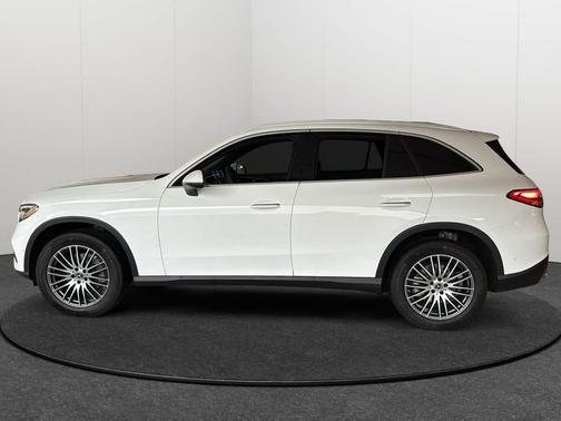 2026 Mercedes-Benz GLC 300 4MATIC